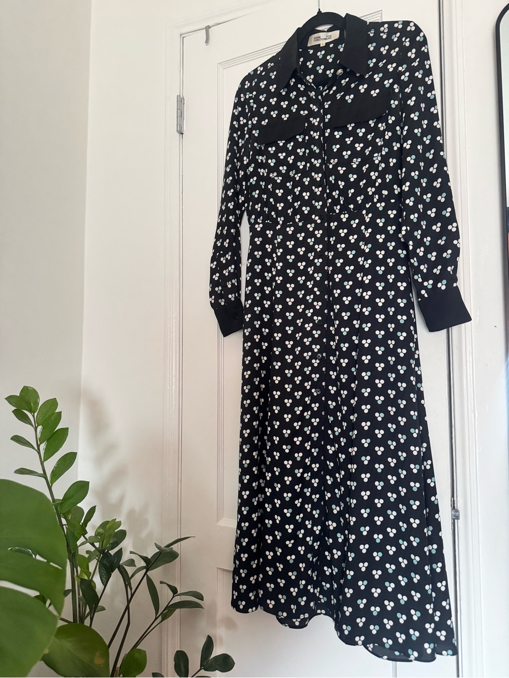 Diane Von Furstenberg Black button down Dress polka dot print - size S